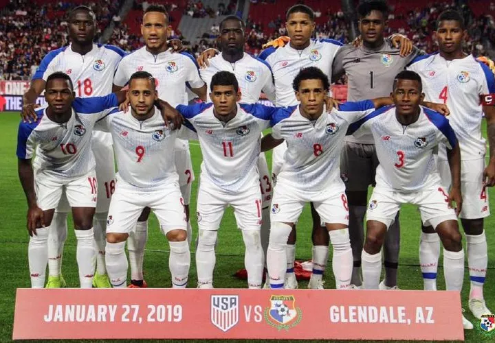 La Selección de Panamá utilizó a varios jugadores que por primera vez jugaron con la Selección Nacional mayor de Fútbol de Panamá.  Foto: Fepaf