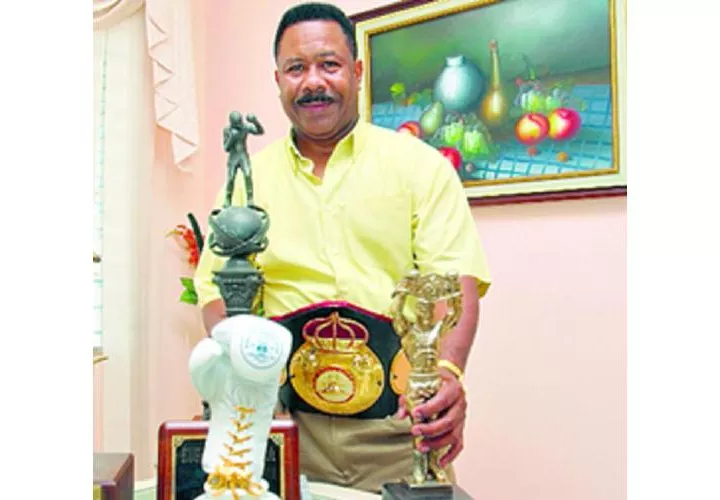 El excampeón mundial Eusebio Pedroza conquistó el título mundial pluma de la AMB el 15 de abril de 1978.  Foto: Archivo