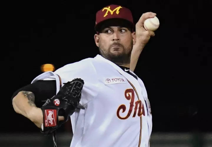 Jonathan Sánchez, quien juega en la liga boricua, jugó con los Indios de Mayagüez, fue escogido de refuerzo y subirá a la lomita en el debut de Puerto Rico. Foto: Cortesía