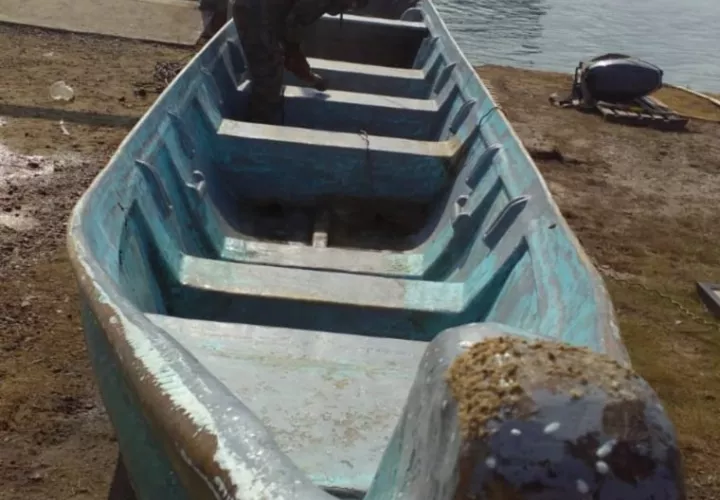 Estas son las lanchas confiscadas por los fronterizos en Guna Yala.  Foto @Cortesía