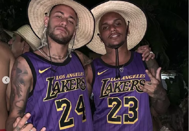 Neymar viajó hace unos días a Brasil para continuar con su recuperación por la lesión en el metatarsiano . Foto: Instagram