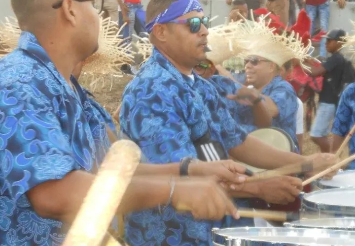 Sabor Huerteño y Los Calypsos llevan de costumbre alegrar a sus comunidades. Fotos: Edwards Santos Cruz/Cortesía