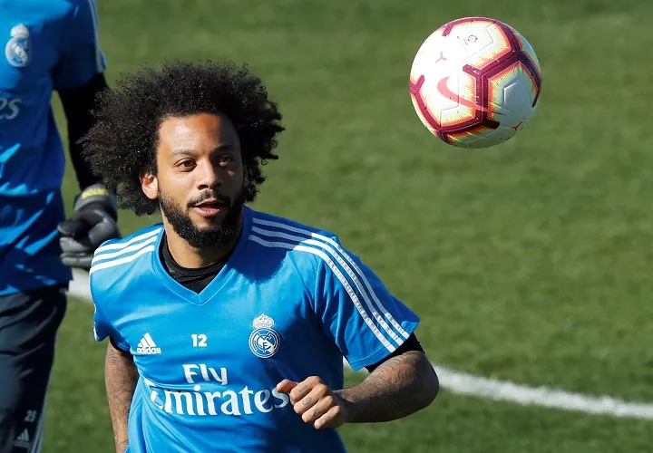 El lateral brasileño está pasando por uno de los momentos más complicados de su trayectoria. Foto: EFE