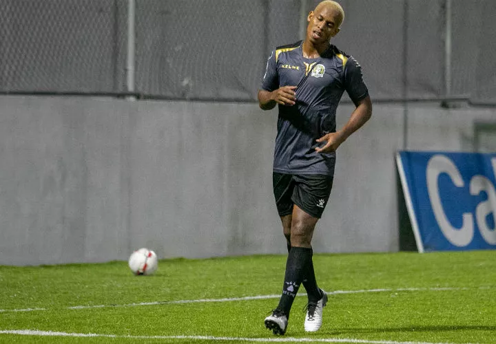 No es la primera vez en el torneo que el club Santa Gema adeuda salarios a sus jugadores.