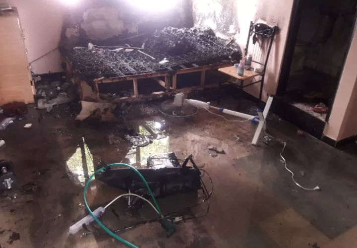 Cuarto incendiado. foto: Bomberos de Panamá