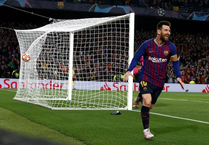  El delantero argentino del FC Barcelona Leo Messi celebra su gol, segundo del equipo ante el Liverpool. Foto: EFE