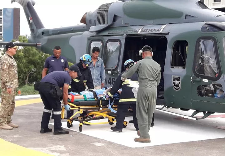 Una joven de 17 años fue trasladada con algunas fracturas desde Barú. FOTOS/Mayra Madrid