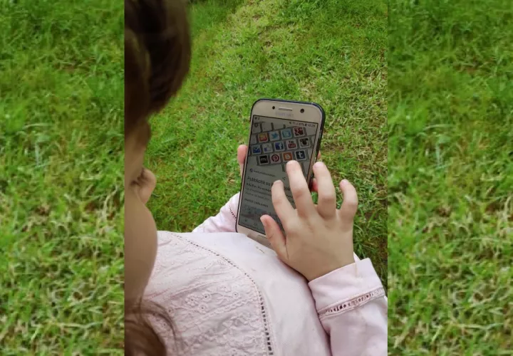 Los menores, nacidos en sociedades cada vez más digitalizadas, y los ancianos, usuarios de internet sin las destrezas digitales de los más jóvenes, son víctimas potenciales de la manipulación informativa. EFE