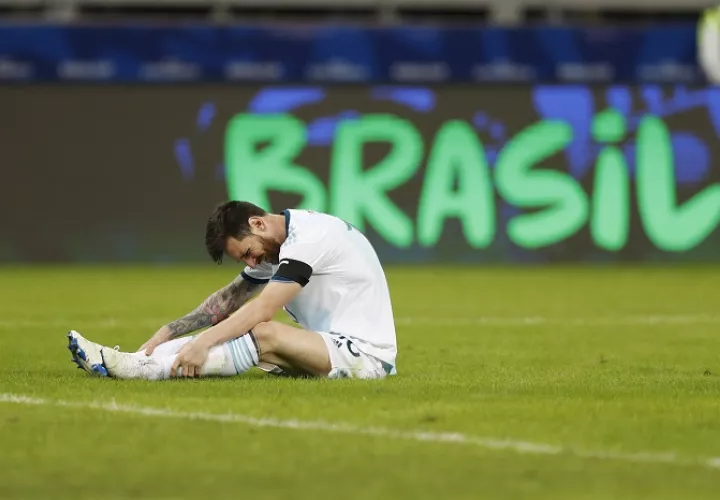 Lionel Messi anotó el gol del empate para la Albiceleste./ AP