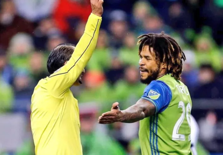 Será excluido de toda actividad del equipo. Foto: Twitter