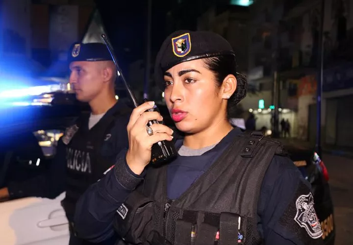 La Dirección Nacional de Operaciones de Tránsito (DOT) colocó 4,433 boletas por aliento alcohólico; 3,287 por embriaguez; 5,139 por exceso de velocidad; 577 por luces no adecuadas y 211 por utilizar el celular al conducir.