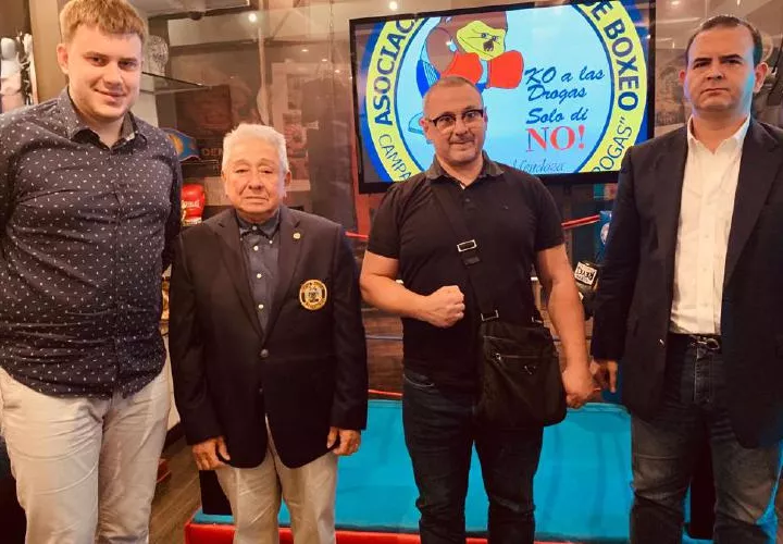 El acto se realizó ayer en las oficinas de la AMB en Panamá.  Foto: AMB