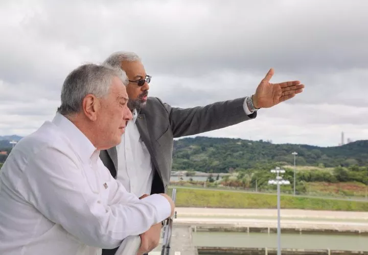 Visita de Kozak al Canal. Foto: Archivo