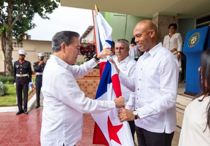 Mariano Rivera portó el emblema nacional en los desfiles de La Chorrera.