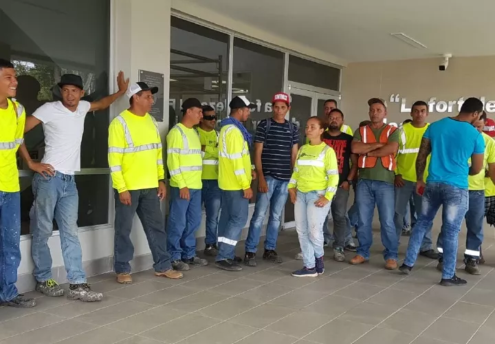 Los trabajadores aseguran que podrían darse otras medidas en los próximos días si no se corrigen las anomalías. Thays Domínguez