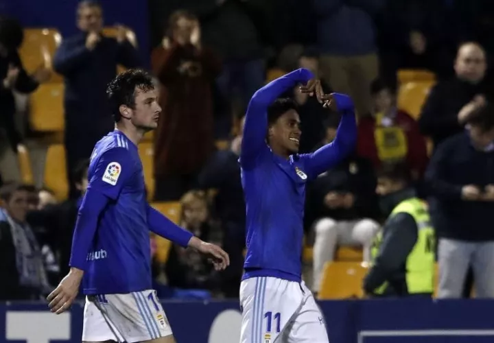 Yoel Bárcenas festeja uno de sus goles./ Foto: LaLiga