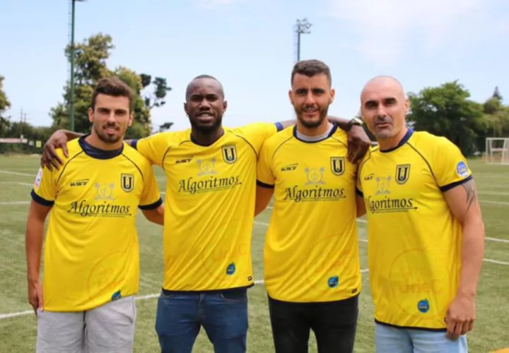 Cecilio Waterman (2do de izq. a der.) fue presentado ayer con otros refuerzos de su nuevo club. Foto: Cortesía