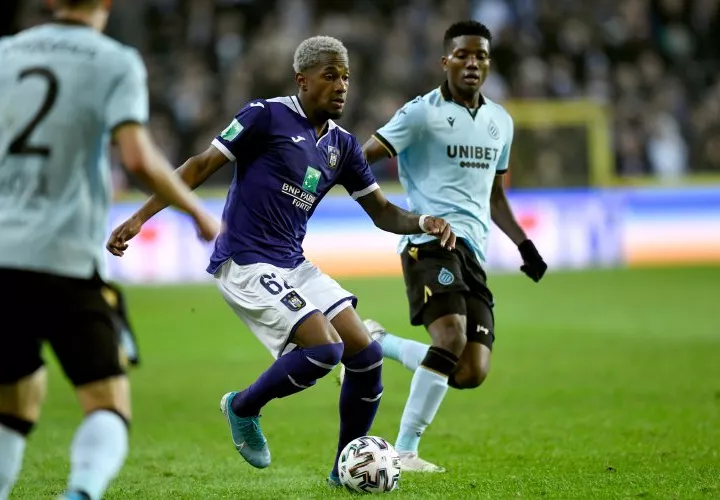 Michael Amir Murillo durante el partido de ayer. Foto:Royal Sporting Club Anderlecht