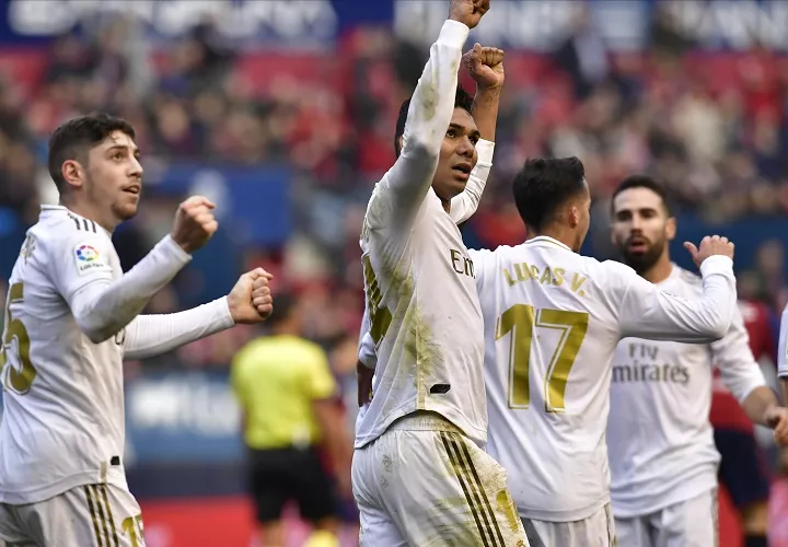 Jugadores celebran su victoria ante el  Osasuna. Foto: AP
