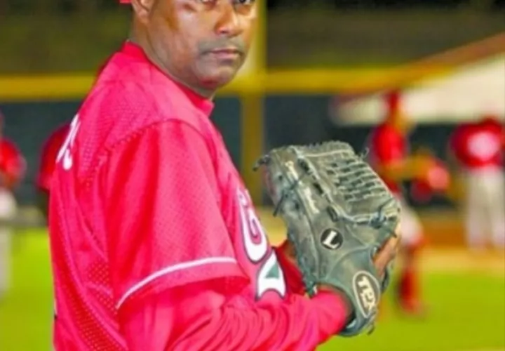 Darío Agrazal padre, gloria del béisbol de Panamá. 