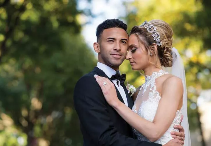 Mariano Rivera Jr. y su esposa. Foto: Cortesía