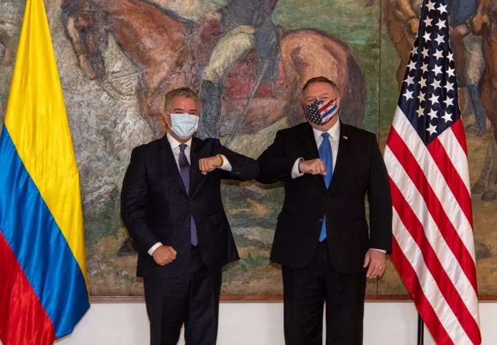 Iván Duque y Mike Pompeo, se reunieron para tratar varios temas. FOTO/EFE