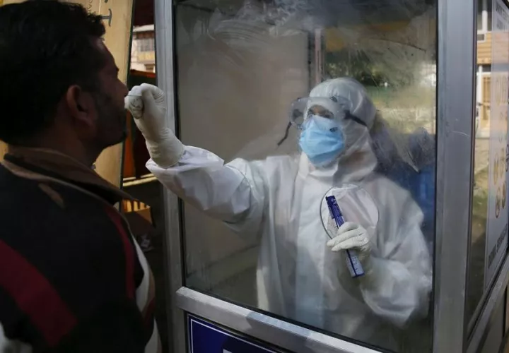 Los pacientes recuperados en el mundo son más de 30,4 millones. EFE