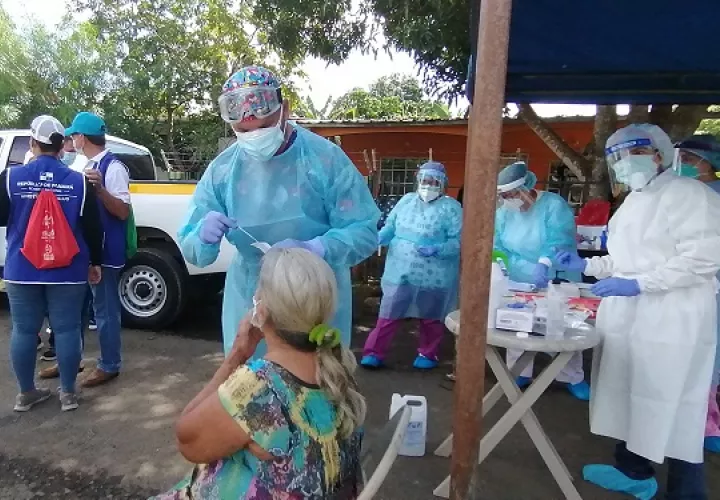 En el sitio se realizaron 150 pruebas rápidas de antígeno, las cuales fueron procesadas en el sitio para dar respuesta inmediata a la población.