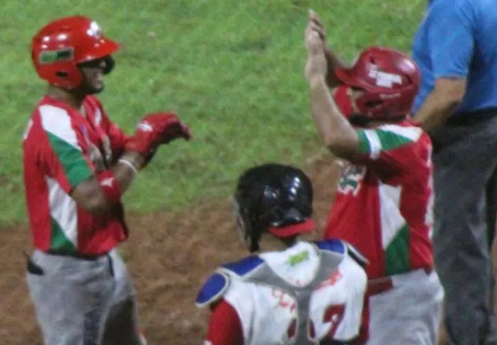 Chiriquí tuvo una excelente serie semifinal ante Coclé tanto en el aspecto ofensivo, defensivo y en el cuerpo de lanzadores. Foto: Fedebeis
