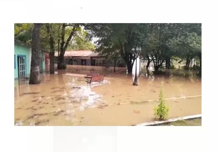 Algunos ríos se desbordaron ante las lluvias 