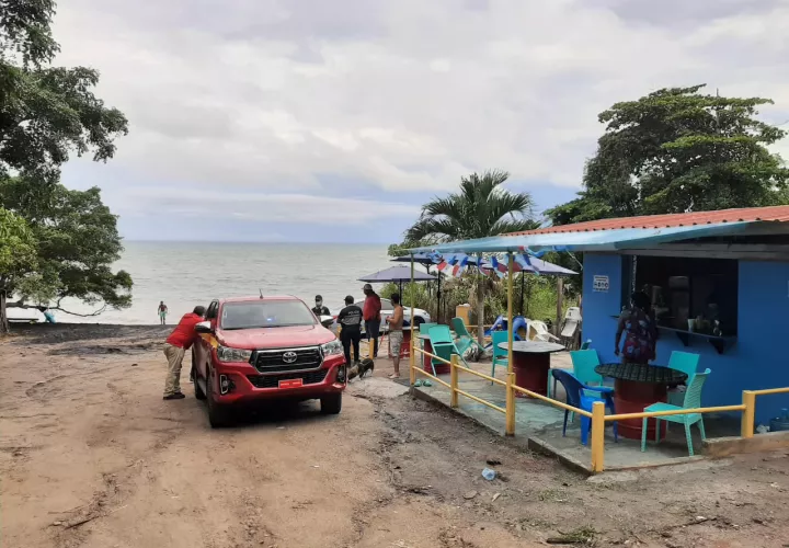 e, la población debe abstenerse de asistir a fiestas y eventos masivos en donde se rompe la burbuja familiar.