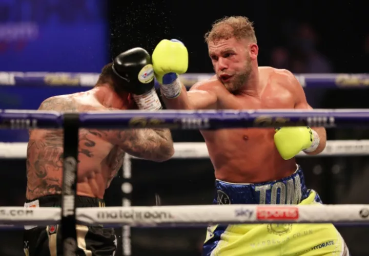 Billy Joe Sanders (der.) realizó otra defensa. Foto: AP