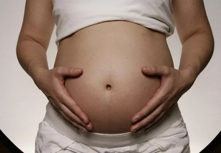 Los resultados comunicados se limitan a las mujeres contagiadas en el tercer trimestre porque todavía se están reuniendo y evaluando datos sobre mujeres infectadas en los primeros seis meses de gestación. EFE