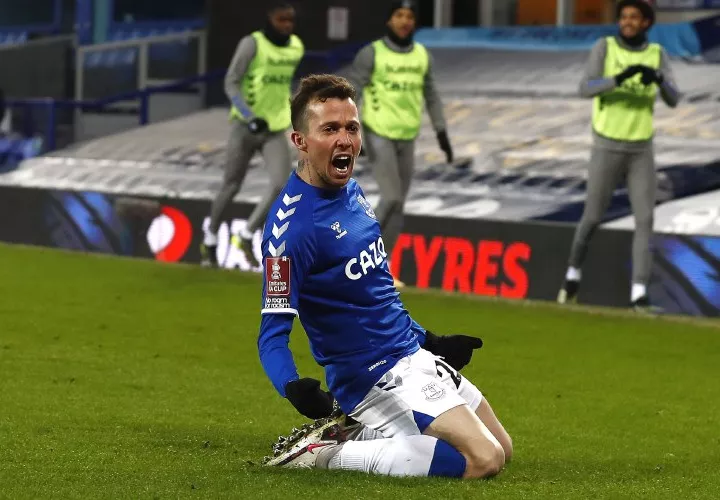 Bernard celebra el gol del triunfo. Foto:EFE