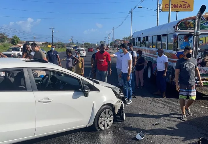 Vistas del accidente en Sabanitas.