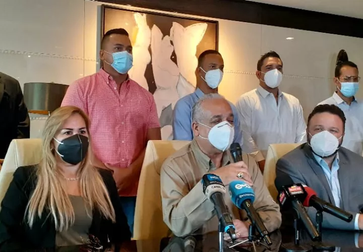 Junta Directiva de Realizando Metas.  Foto: Edwards Santos 