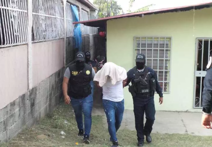 ‘Feo’ fue capturado durante un operativo de inteligencia de la Policía Nacional. Fotos: Landro Ortiz