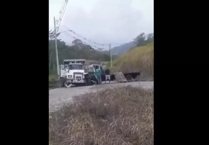 Vista general de la colisón en la vía hacia Cerro Patacón.