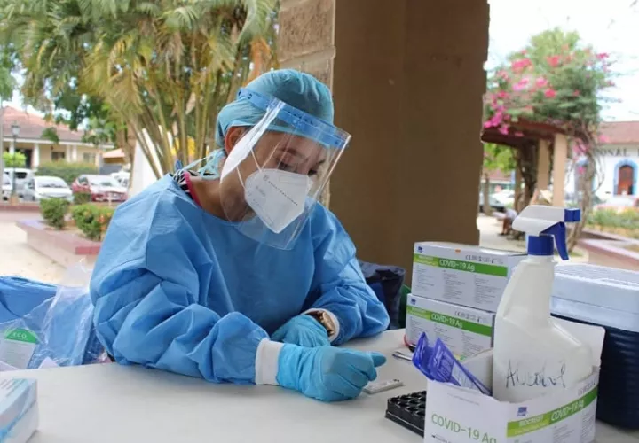 El Minsa reportó hoy que se mantienen activos 6,450 casos de COVID-19