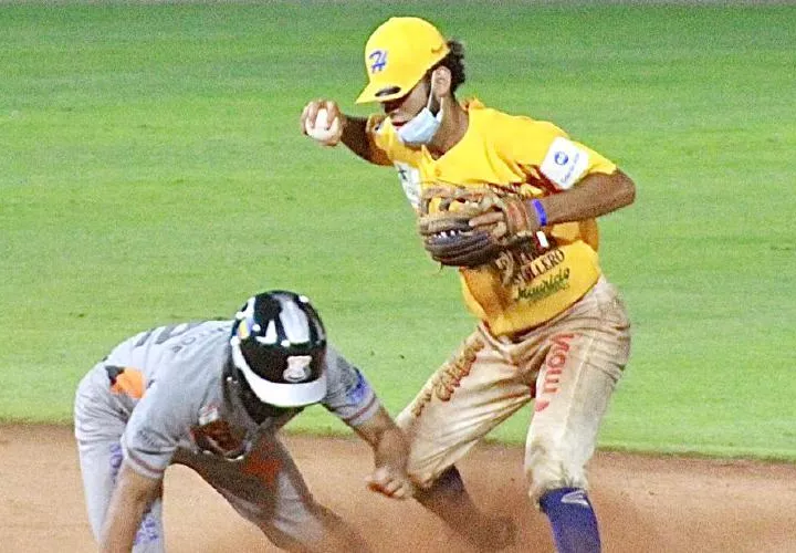 El torneo juvenil se encuentra en la etapa de semifinales. Foto: Fedebeis