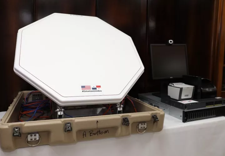 El equipo donado consistente en servidores y computadoras para los principales puertos de entrada panameños. 