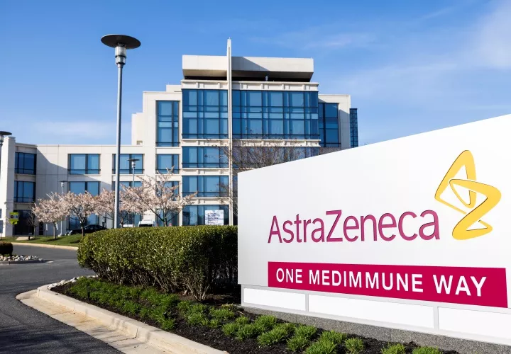 Se informó que la dosis es segura para su envío al exterior. FOTO/EFE