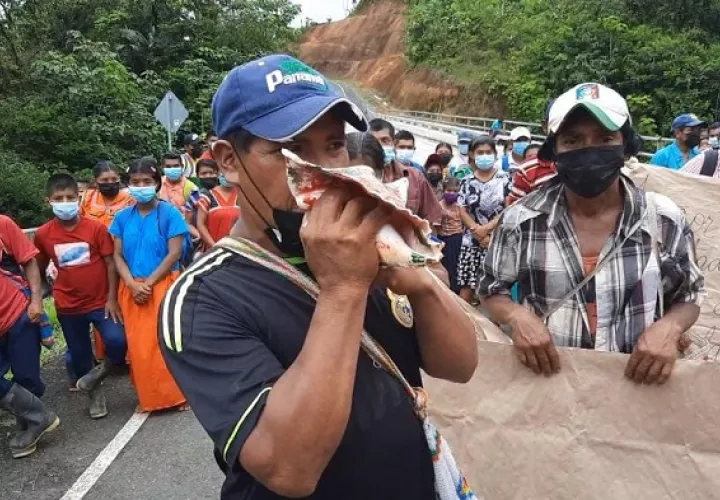 Existen más de 10 escuelas ranchos, que no tienen ninguna condición para recibir niños, estudiantes y mucho menos a los educadores.