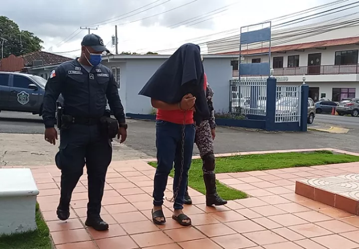 El presunto asesino se mantenía oculto en una vivienda próxima al sitio en donde se suscitó el hecho de sangre.