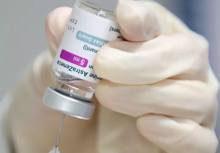 El Gobierno había anunciado que en mayo se aceleraría la vacunación.  FOTO/EFE