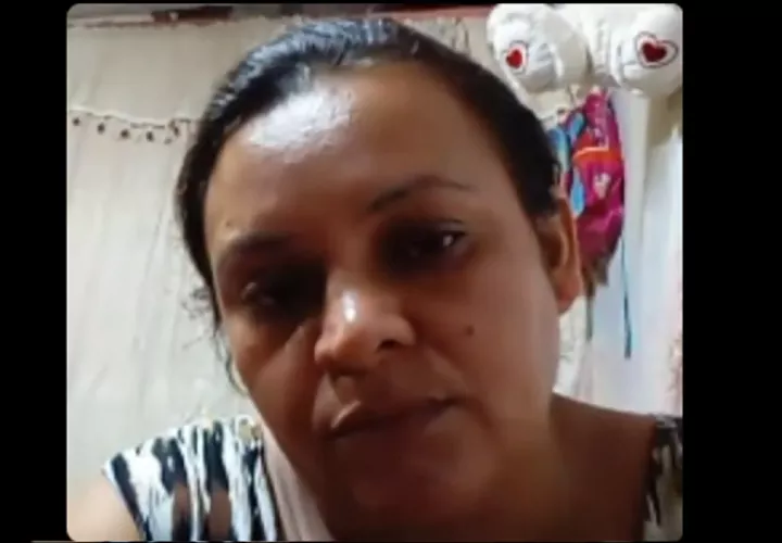 Menor asegura que fue maltratada este años en dos albergues distintos.