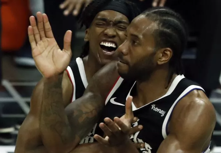 Kawhi Leonard (der.) fue el mejor jugador de Los Angeles Clippers. Foto: AP