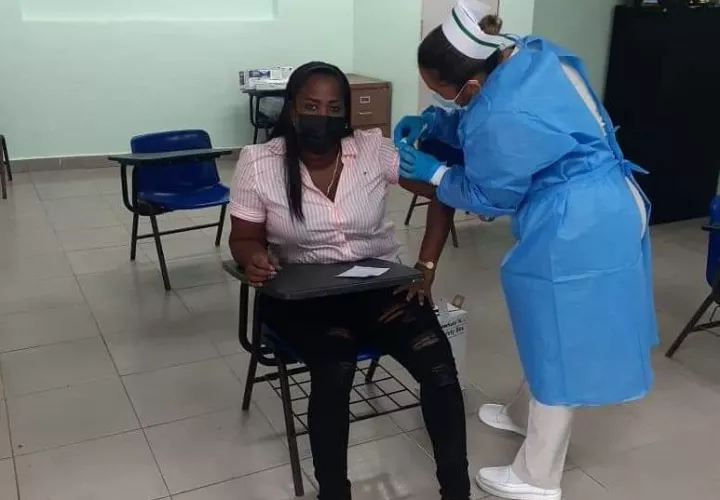 En el circuito 3-2 se utilizó la logística terrestre, acuática y área para poder trasladar al personal de salud y de apoyo a las áreas de difícil acceso. 