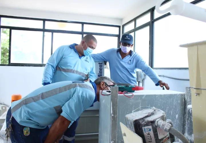 Los trabajos tomaron varias horas. 