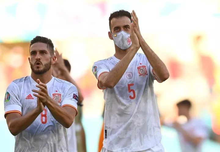 Sergio Busquets (d). / Foto: EFE